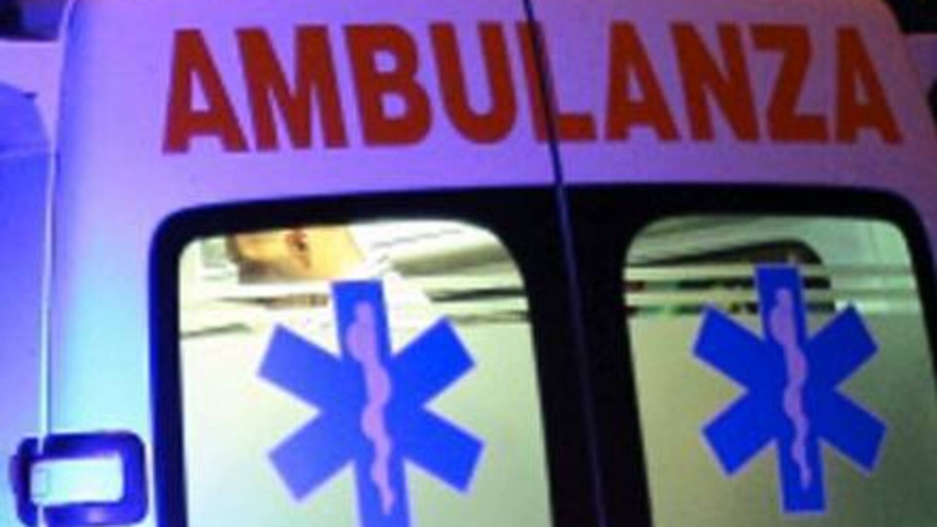 Giovane donna muore in un incidente stradale alla vigilia di Natale