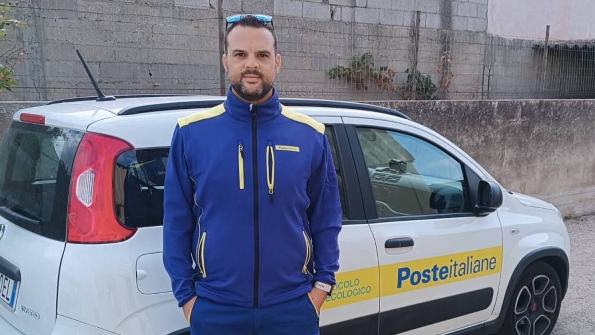 Dal recapito come postino alla bicicletta: Andrea Murgia macina chilometri tra lavoro e passione