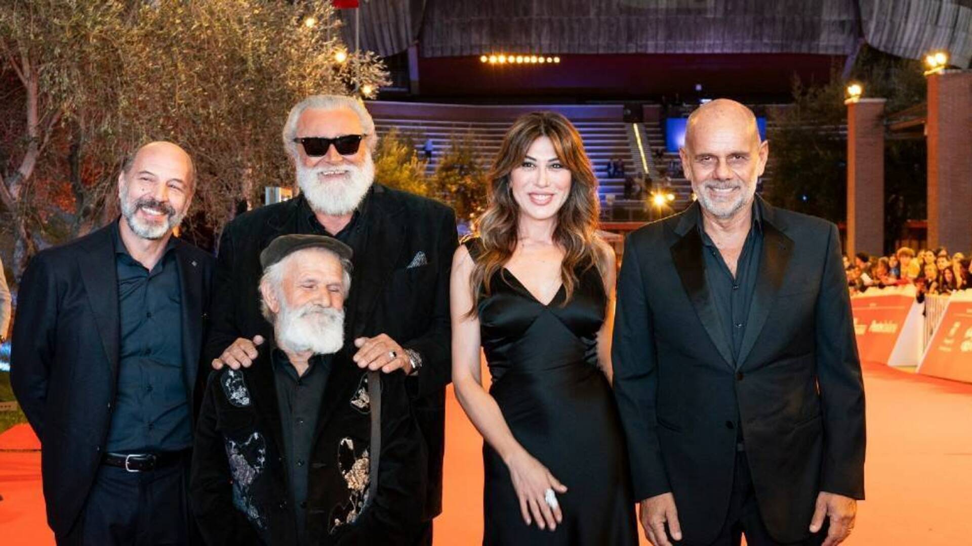 A ruba in pochi giorni i posti per l’incontro con il pastore-attore Giuseppe Ignazio Loi