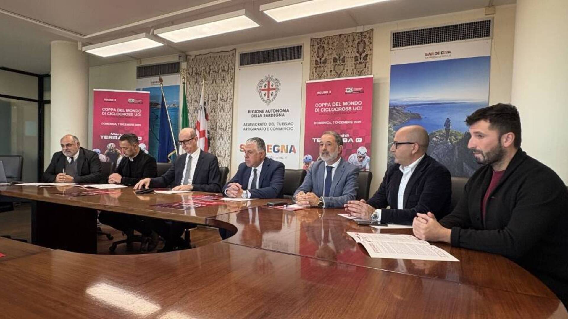 Da villaggio dei pescatori a casa del ciclocross. Marceddì in vetrina per la Coppa del Mondo