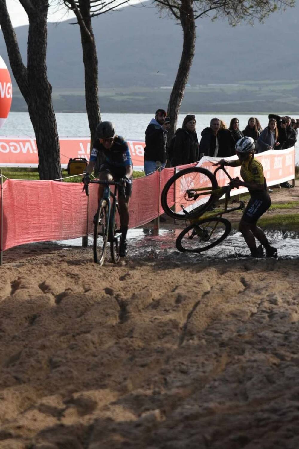 La Coppa del Mondo di ciclocross a Marceddì