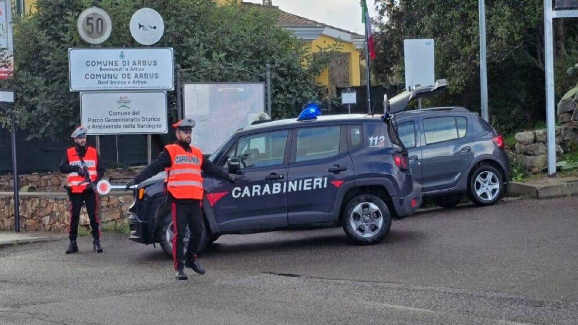 Notte di controlli ad Arbus: fermate oltre quaranta persone e una trentina di auto