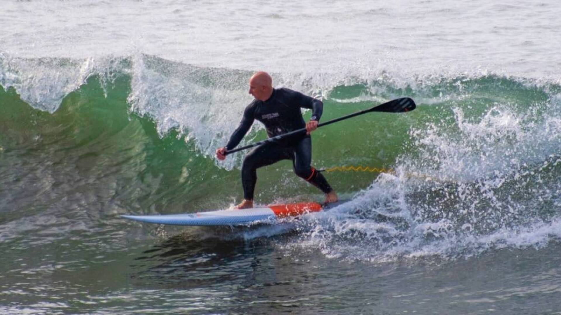 A Porto Palma si aspettano le onde giuste per la Classica Tunaria, campionato italiano di sup wave