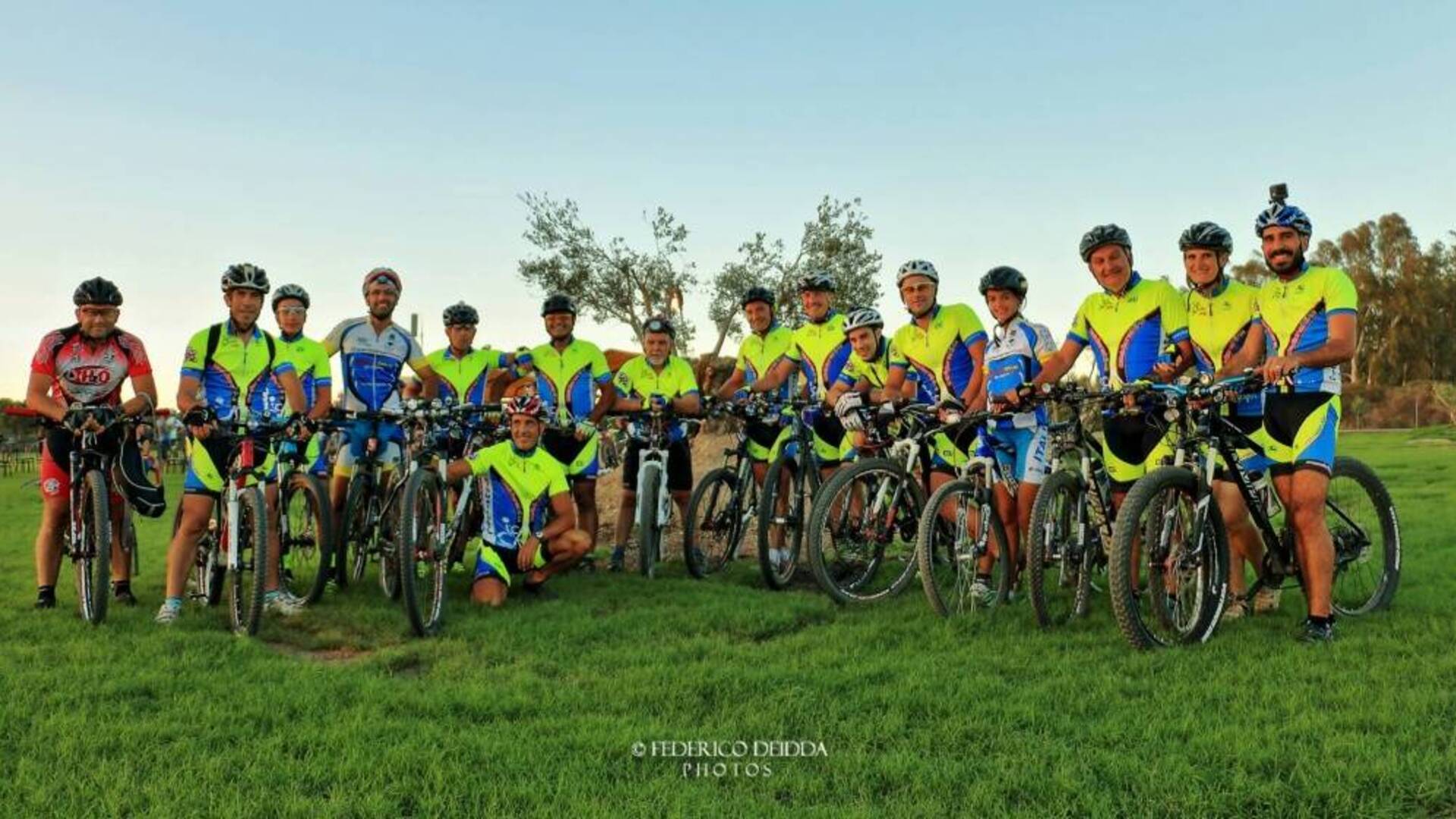 Dopo anni, torna il Trofeo S.M Zuradili: campioni del crosscountry in sella