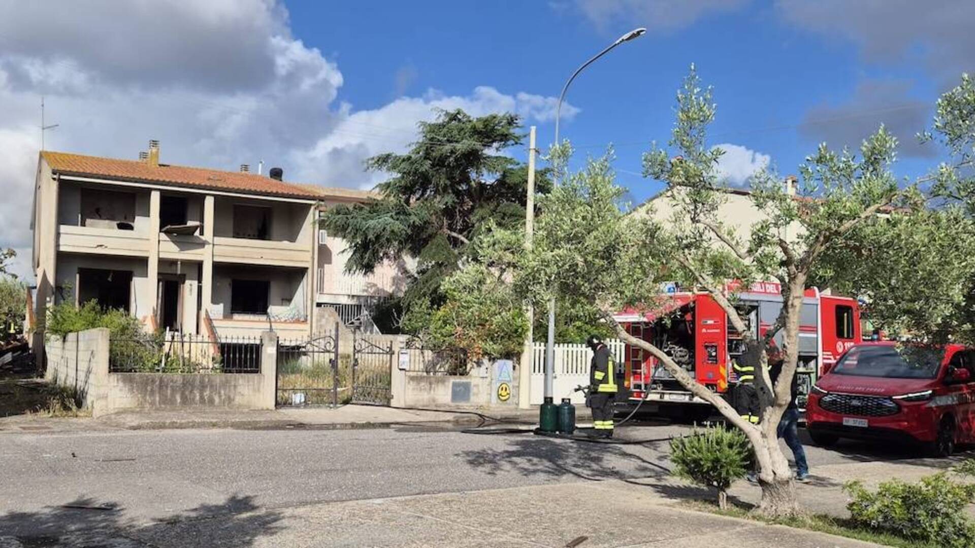 terralba via boccaccio esplosione villetta vigili del fuoco