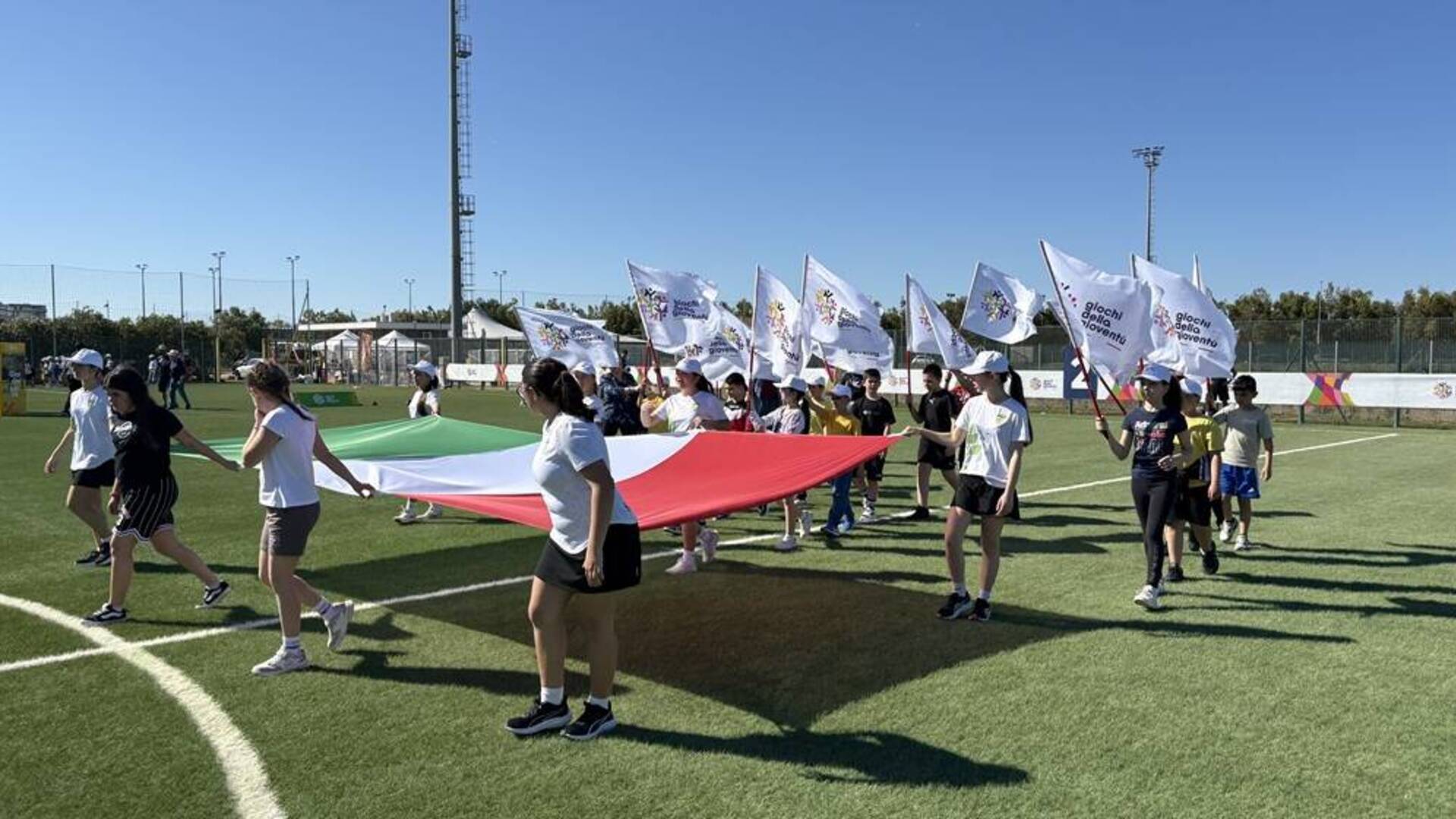Atletica, basket, rugby e non solo: anche gli alunni del Medio Campidano protagonisti dei Giochi della Gioventù – Foto e Video