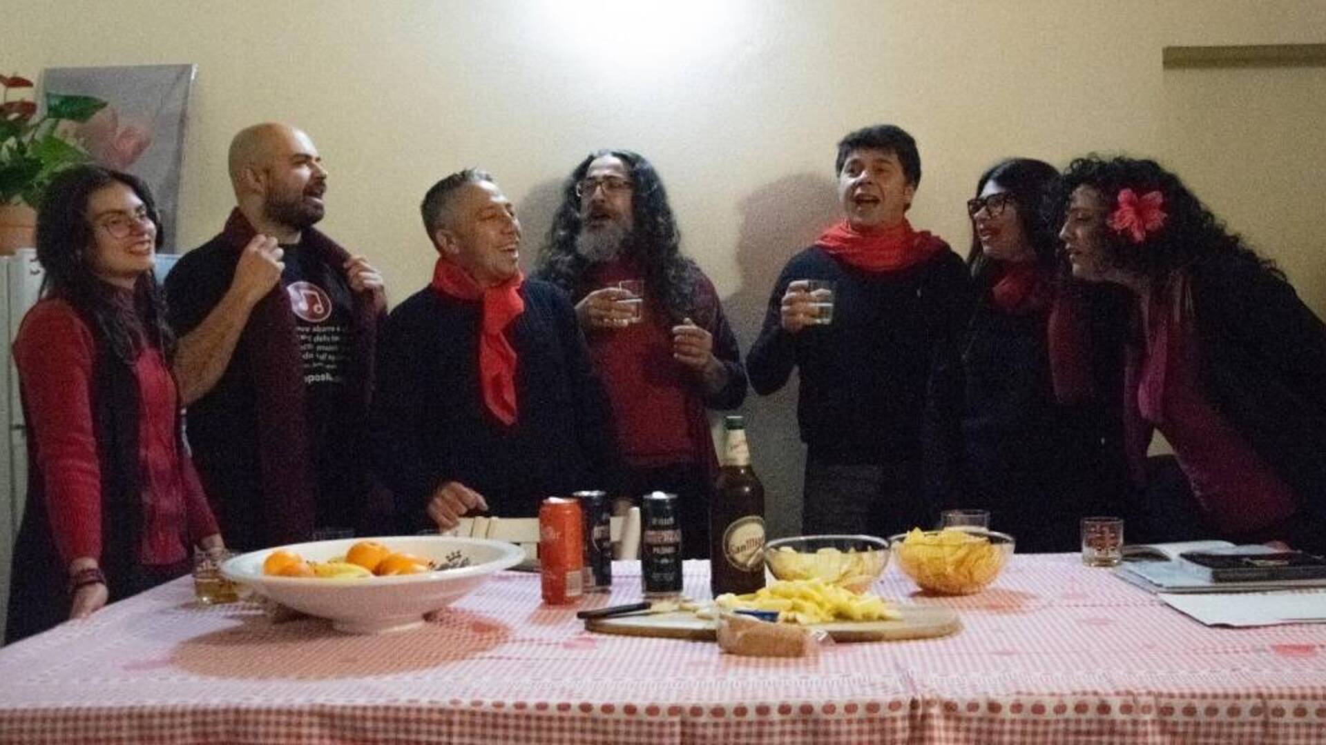 Sa Cadra e’ Ucca:  il coro nato al bar davanti a un bicchiere di birra e che ora canta gli ultimi