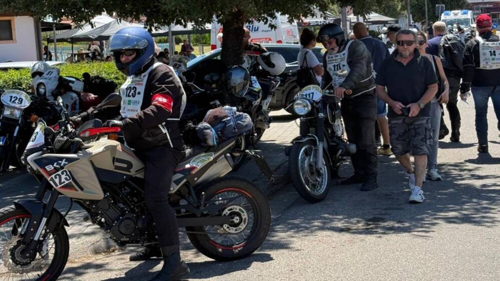 Il Motogiro d’Italia fa tappa a Terralba: le foto della sosta