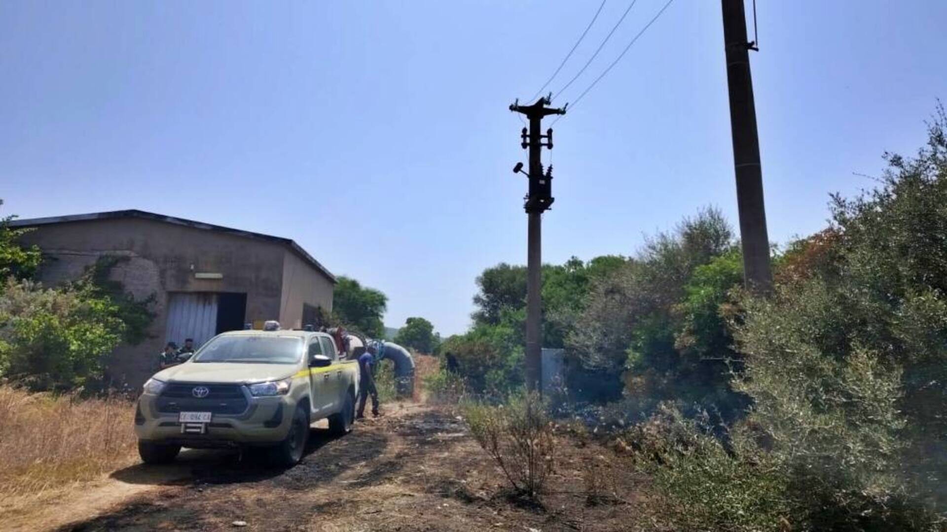 Nuovo incendio nelle campagne di Uras: sul posto la Forestale