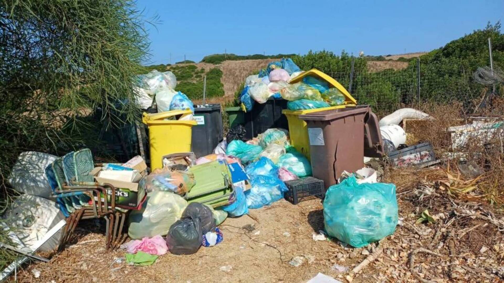 Rifiuti nella borgata marina: arriva l’istanza di bonifica dal GrIG a Regione, Comune e forze dell’ordine