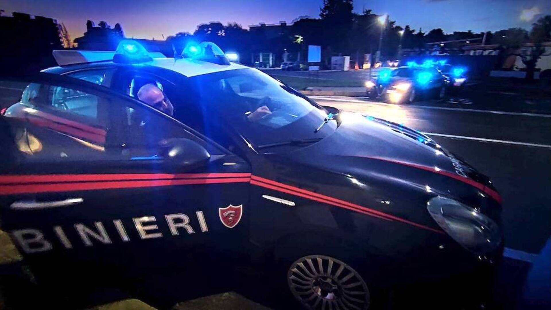 Controlli notturni alla vigilia di Ferragosto: scattano due denunce